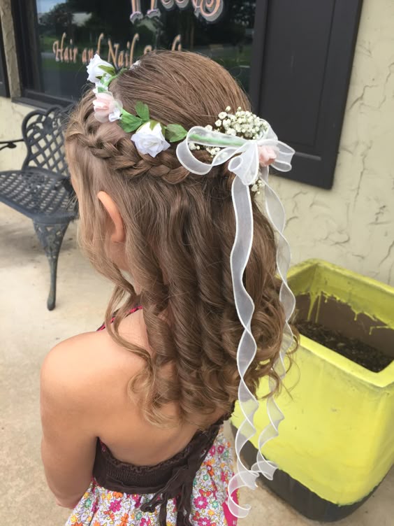 flower girl hairstyles aesthetic floral girl hair