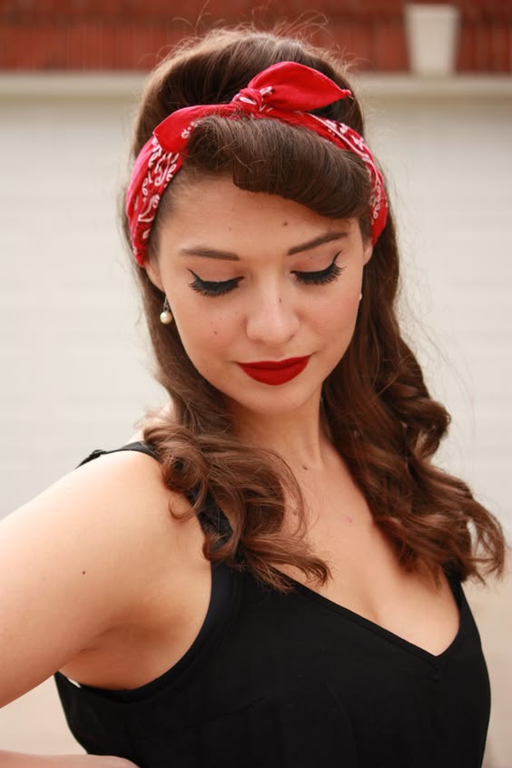 20+ Pin Up Hairstyles Influencers Love 13 pin up hairstyles stunning vintage pin up hair