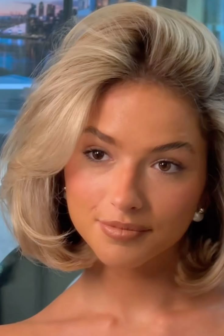 90s inspired haircut 90s blonde bob