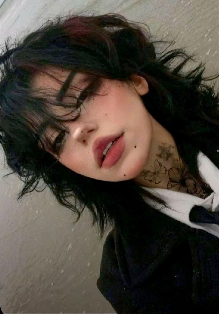 emo girl hairstyles grunge hair