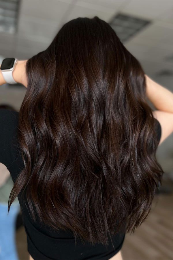 dark hair 